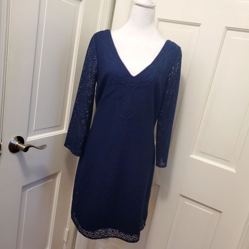 Lilly Pulitzer Navy Alden Tunic Dress Embroidered Neckline V-Neck Medium - Picture 1 of 12